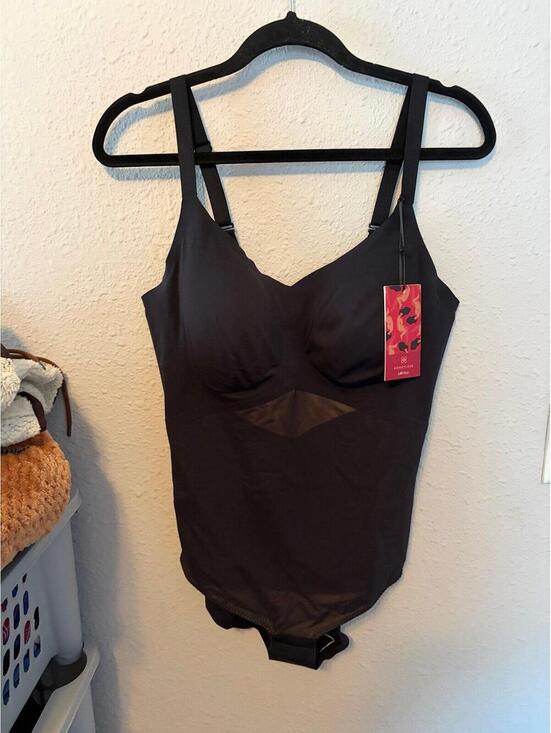 Honeylove Tops - NWT HoneyLove LiftWear Cami Bodysuit Black size 1X Petite. On website for $99
